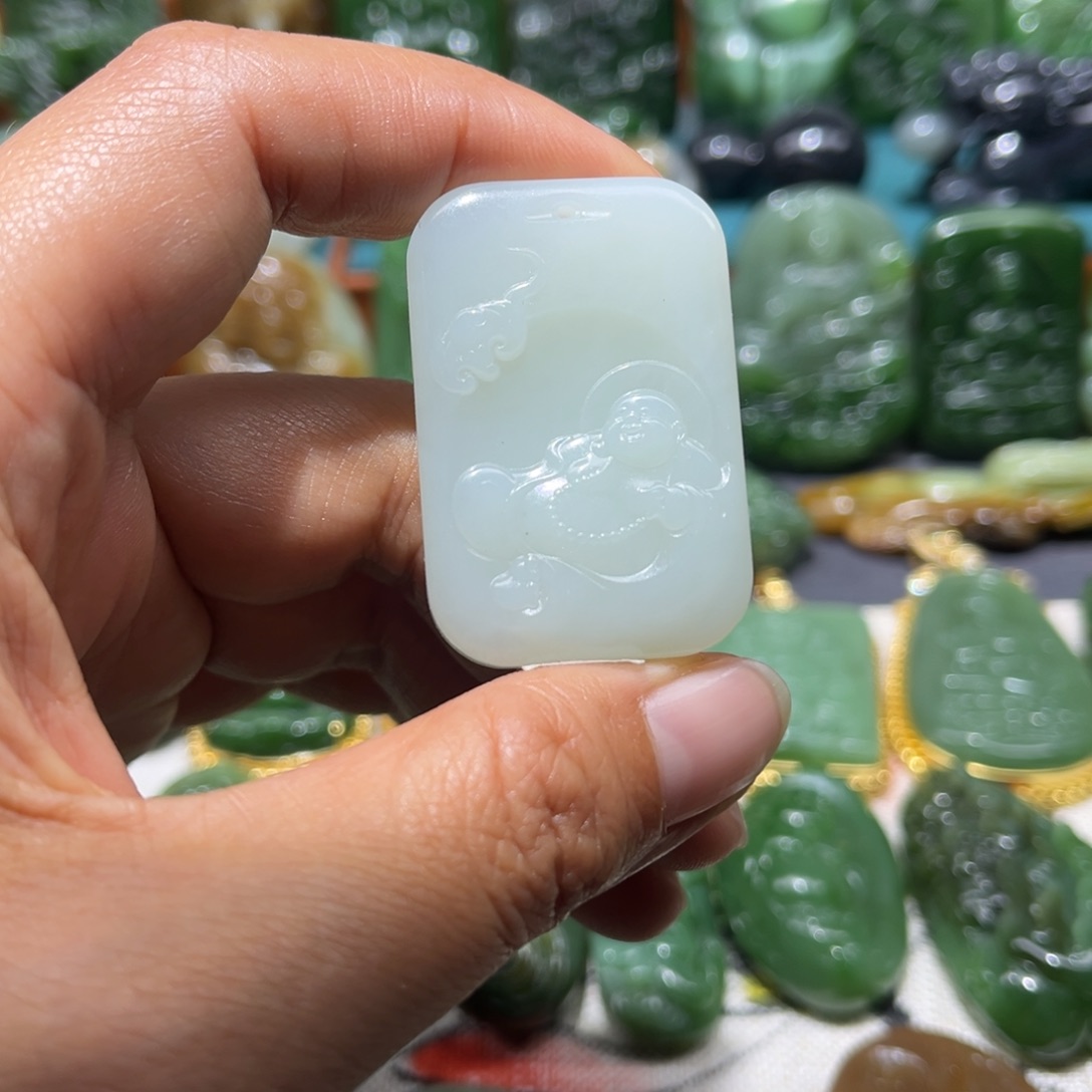 和田玉颈饰未镶嵌