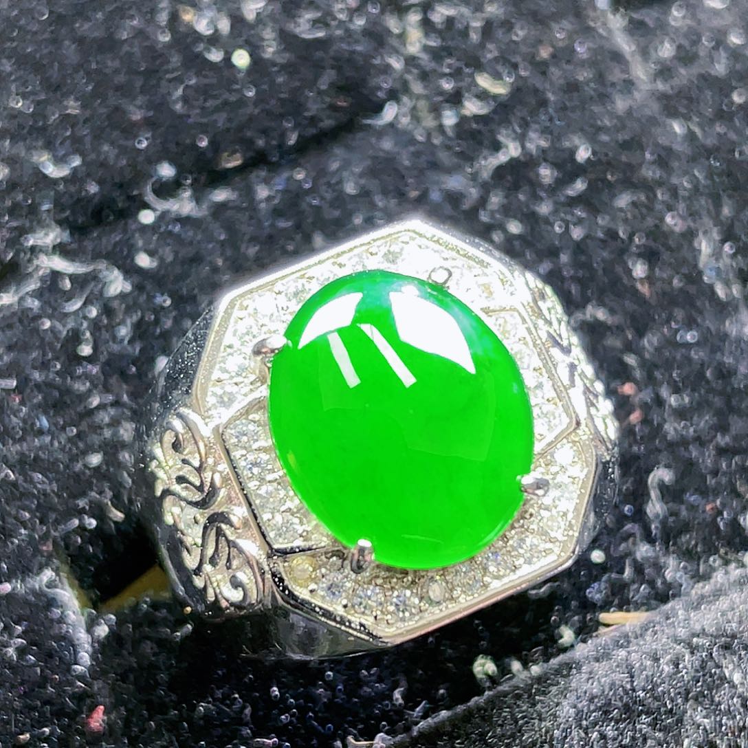 翡翠颈饰未镶嵌17，