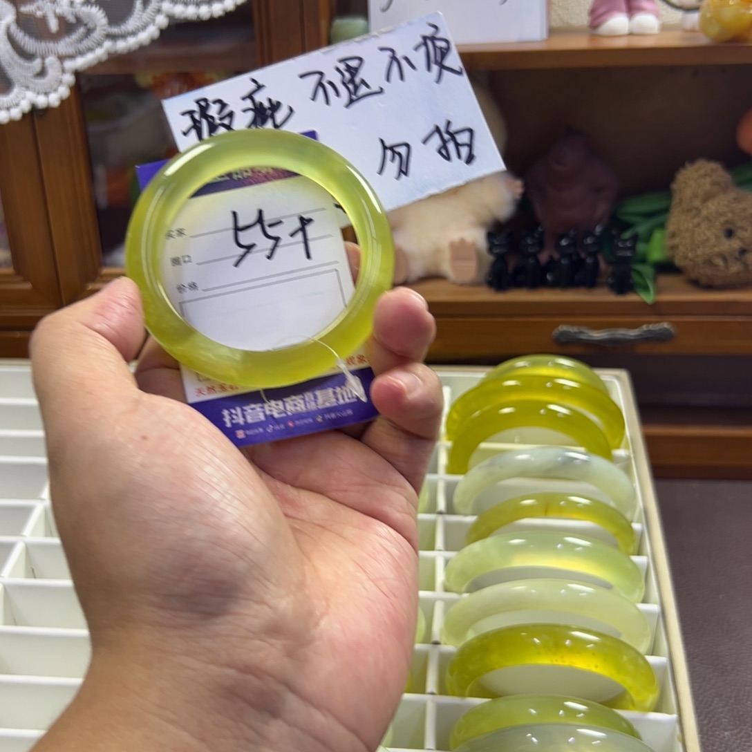 蛇纹石玉未镶嵌手镯22