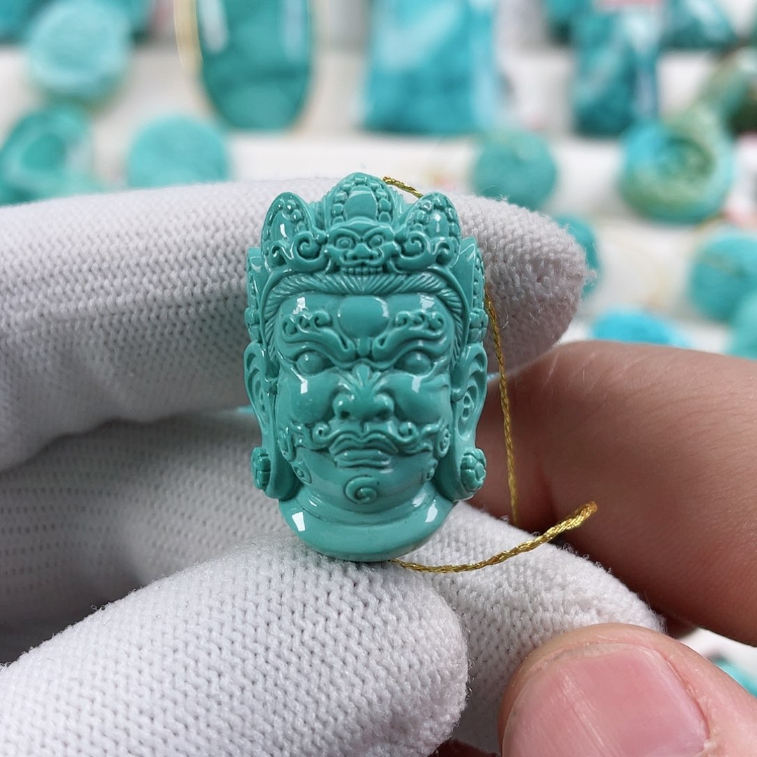 绿松石颈饰未镶嵌