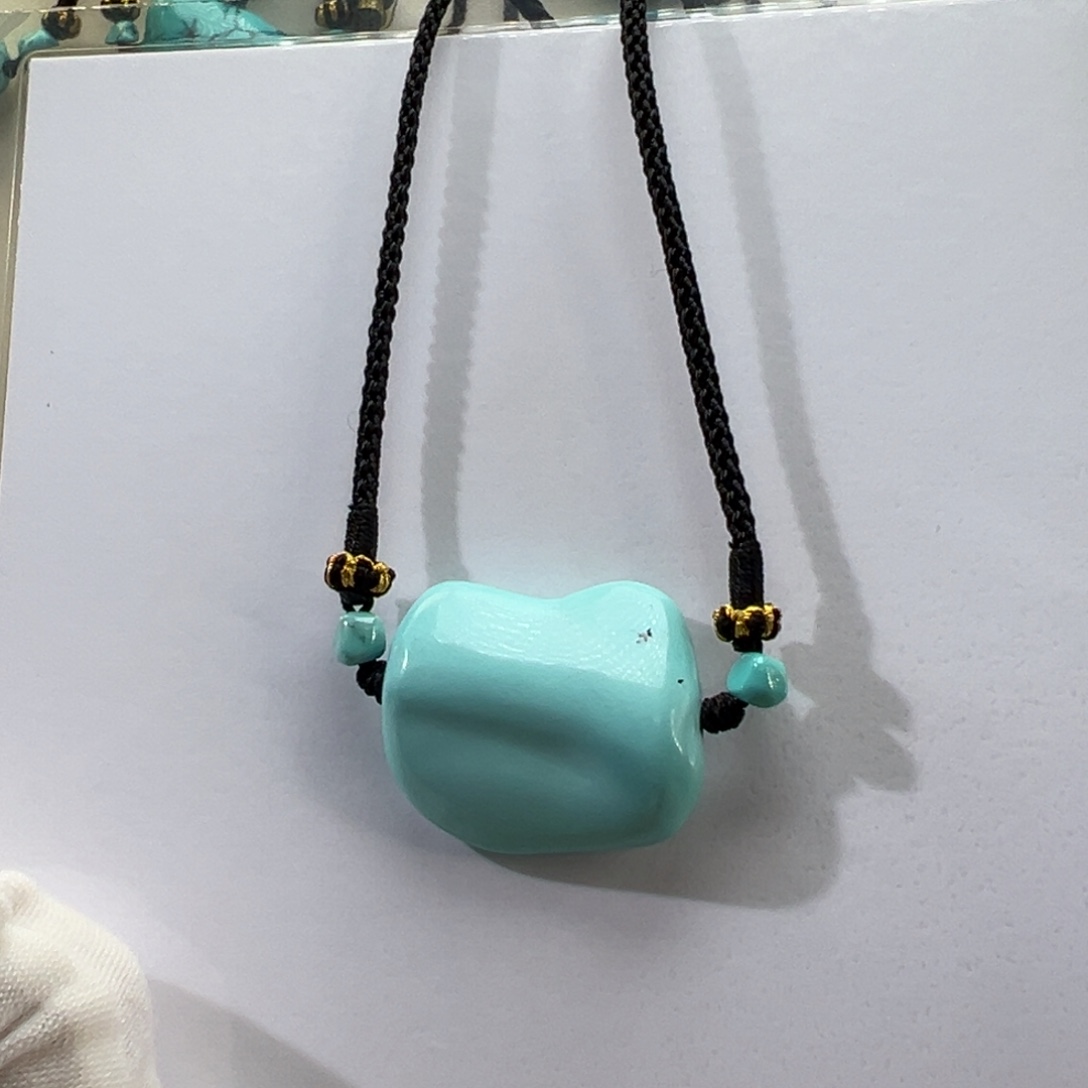 绿松石足铂镶嵌挂件