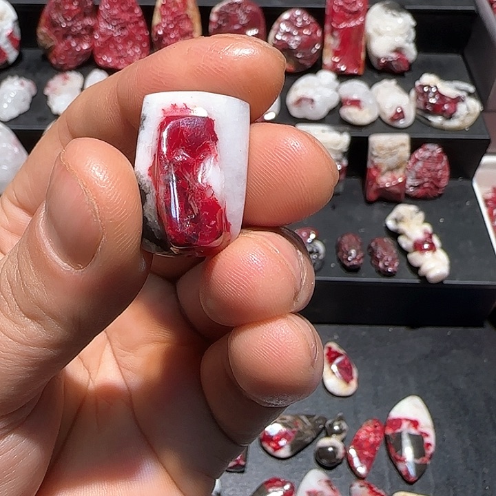 天然辰砂晨*-纯天然朱砂原石原矿小吊坠