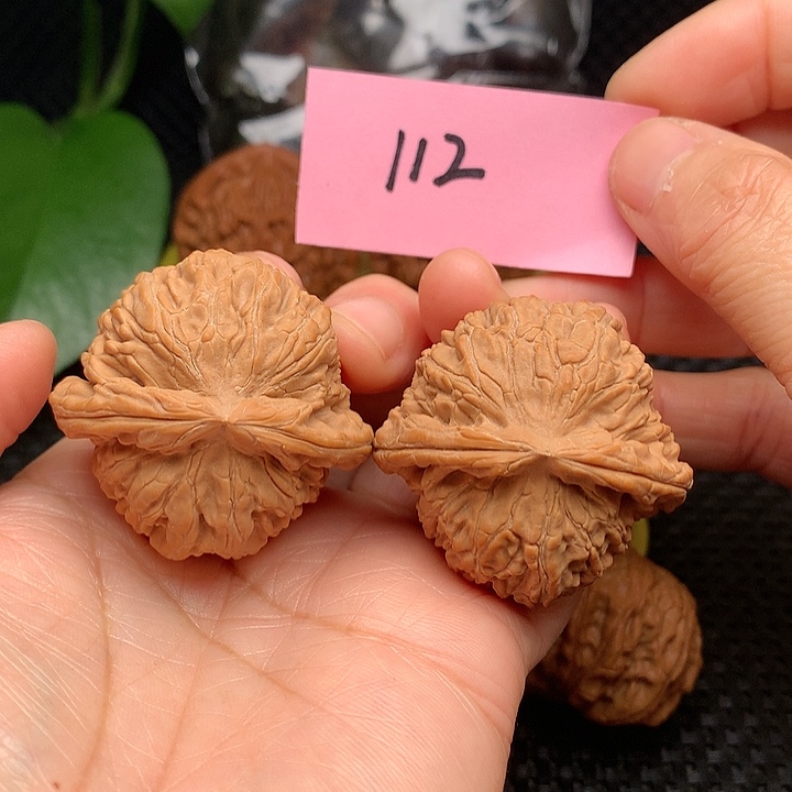 【闪购商品】把件文玩核桃40.5闷白112