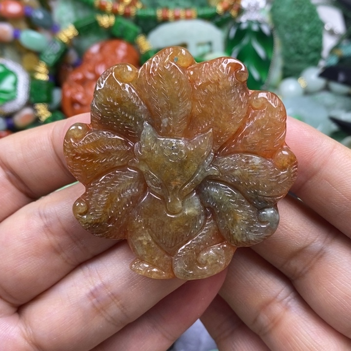 翡翠未镶嵌吊坠(赠链)