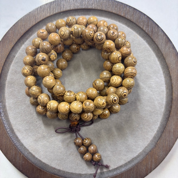 c405大眼鸡翅木卡0.8cm多圈手串