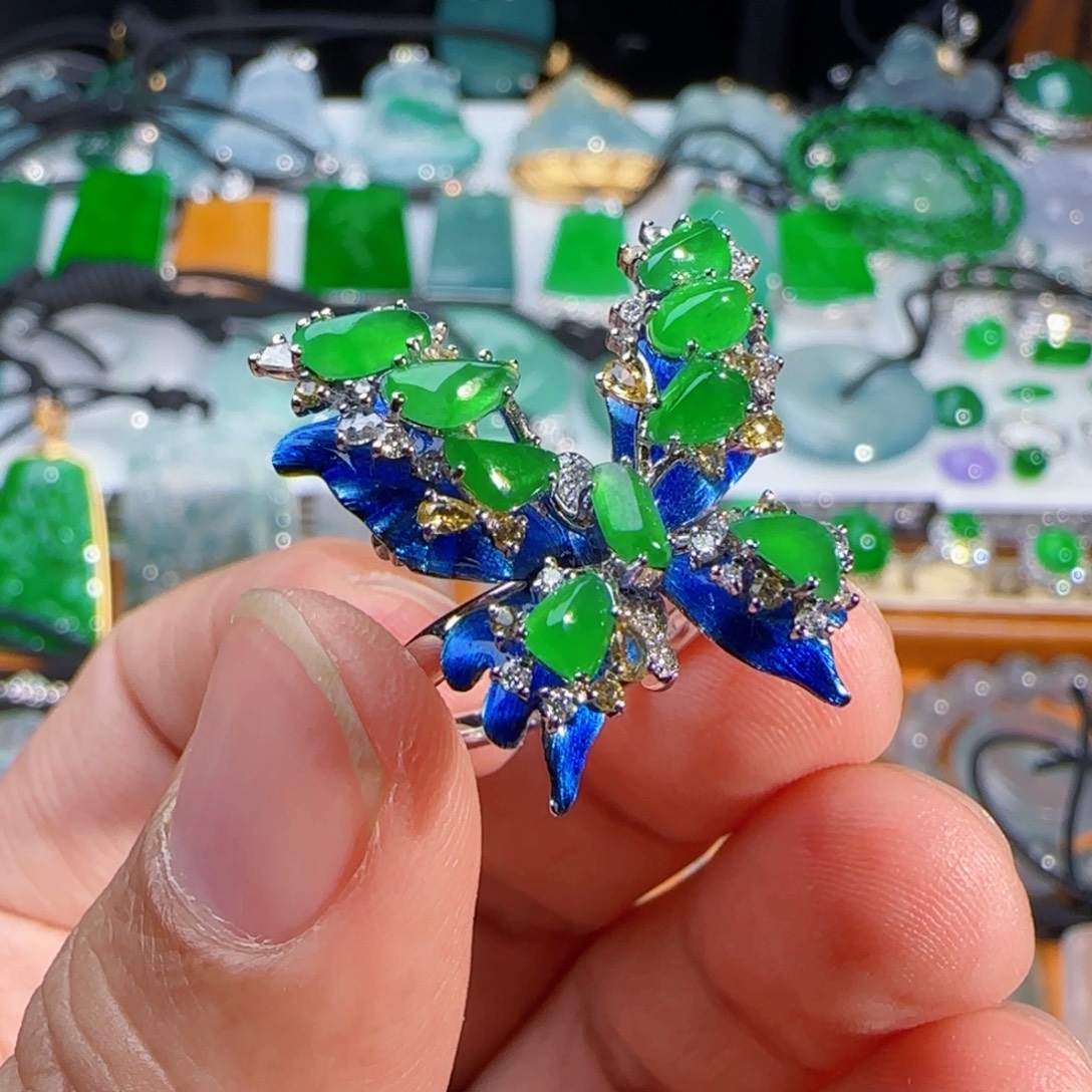 翡翠18K金镶嵌颈饰蝴蝶胸针吊坠戒指三用款