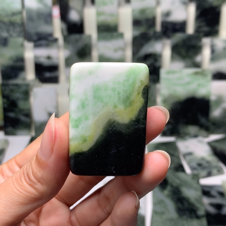 独山玉颈饰未镶嵌@*风