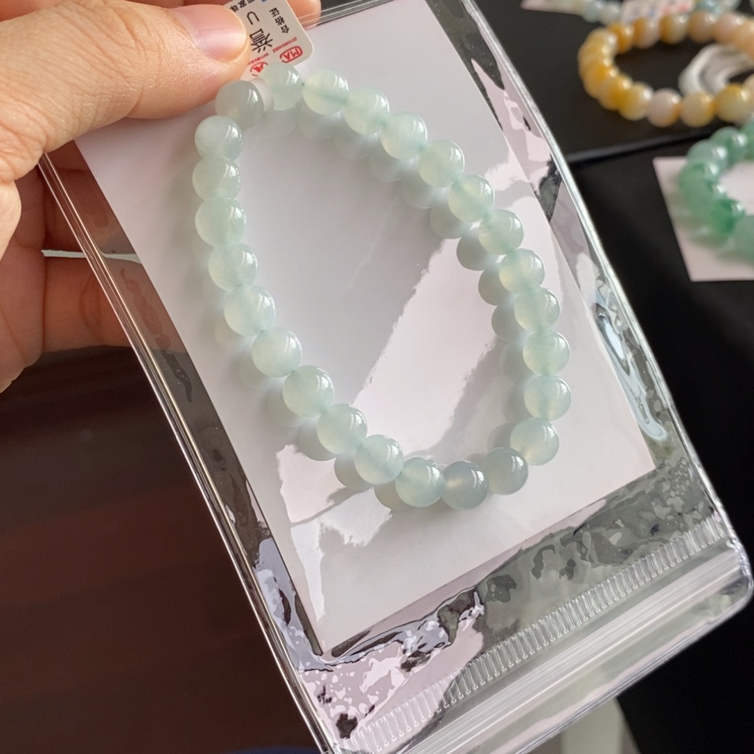 翡翠未镶嵌手链卡7.2
