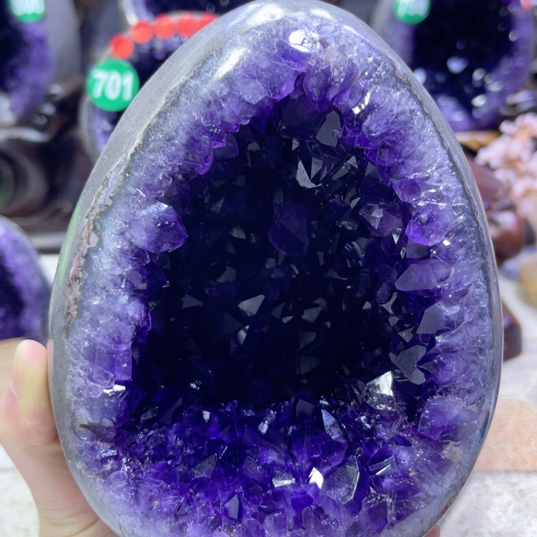 水晶摆件未镶嵌紫水晶