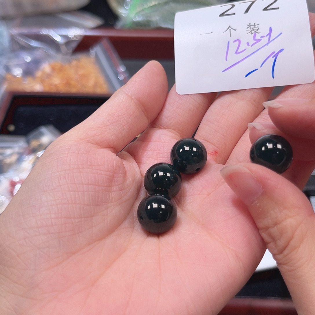 珠宝半成品未镶嵌水晶272 。      