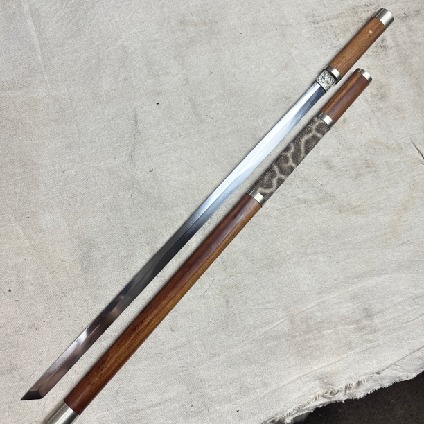 昊天宝剑唐横刀高高锰钢钢酸枝木细刀白铜鱼皮未开刃