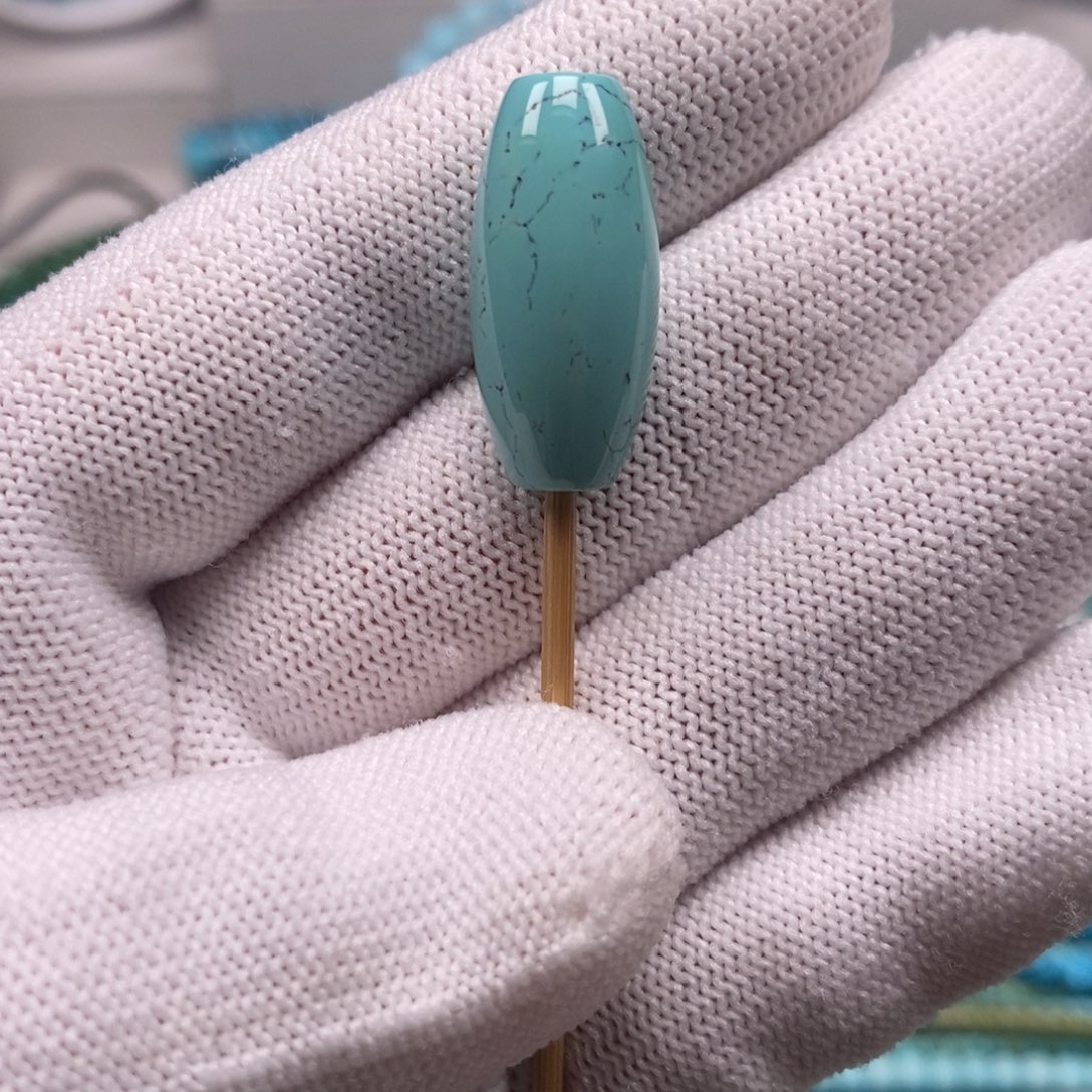 绿松石未镶嵌原矿纯干料绿松石