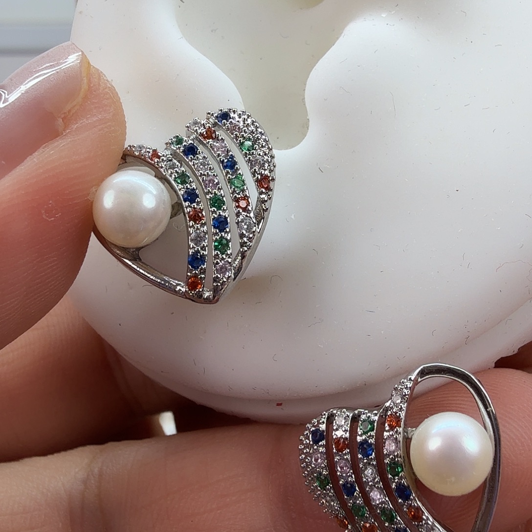 耳饰未镶嵌淡水珍珠