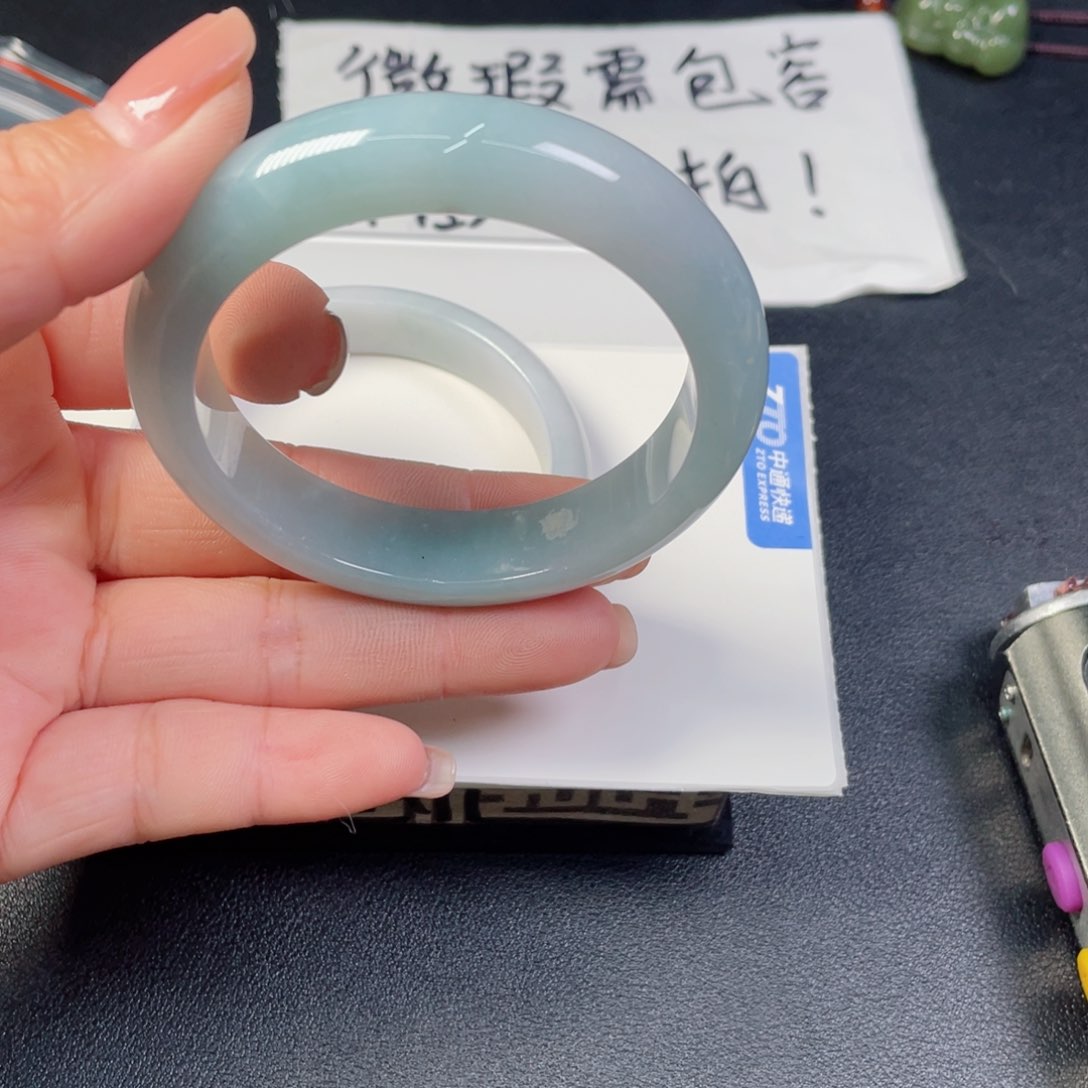 和田玉未镶嵌颈饰亨****刘495手镯87