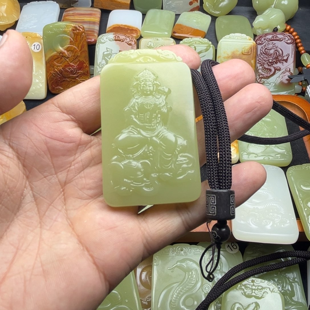 B***芽时尚潮流生肖蛇牌子