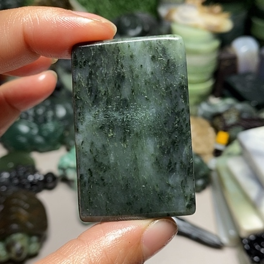 独山玉未镶嵌珠宝半成品