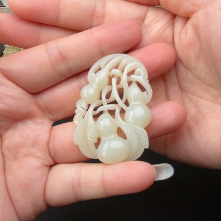 未镶嵌和田玉挂件