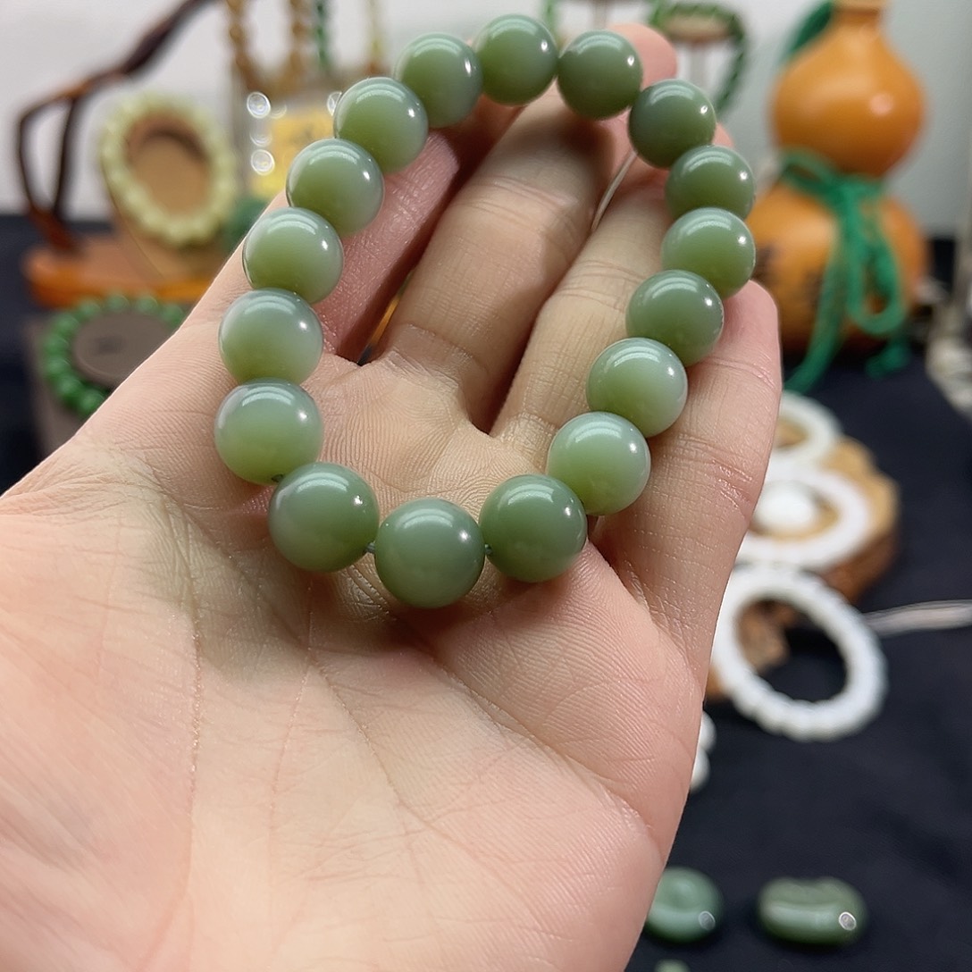 和田玉未镶嵌颈饰俄碧-粉青手串-12mm