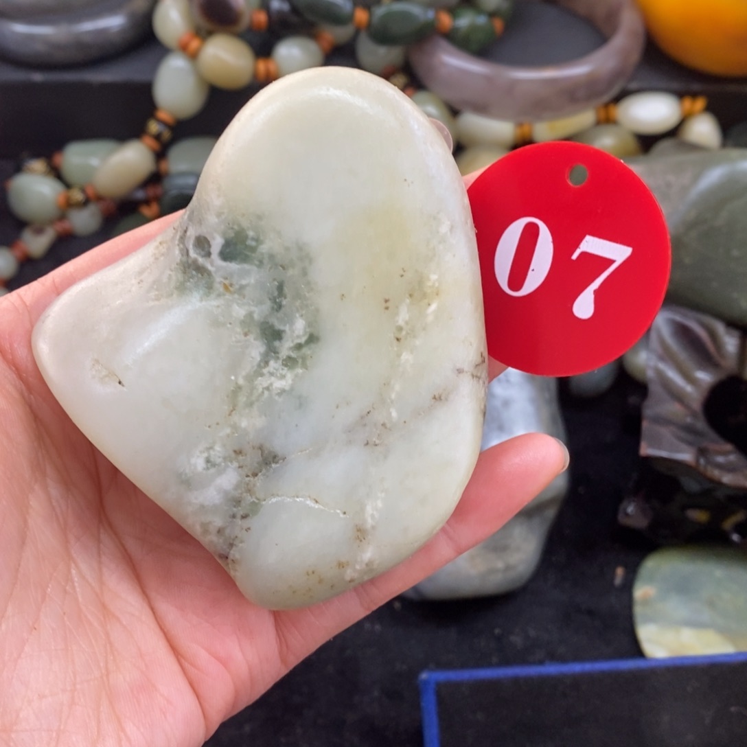 未镶嵌和田玉挂件