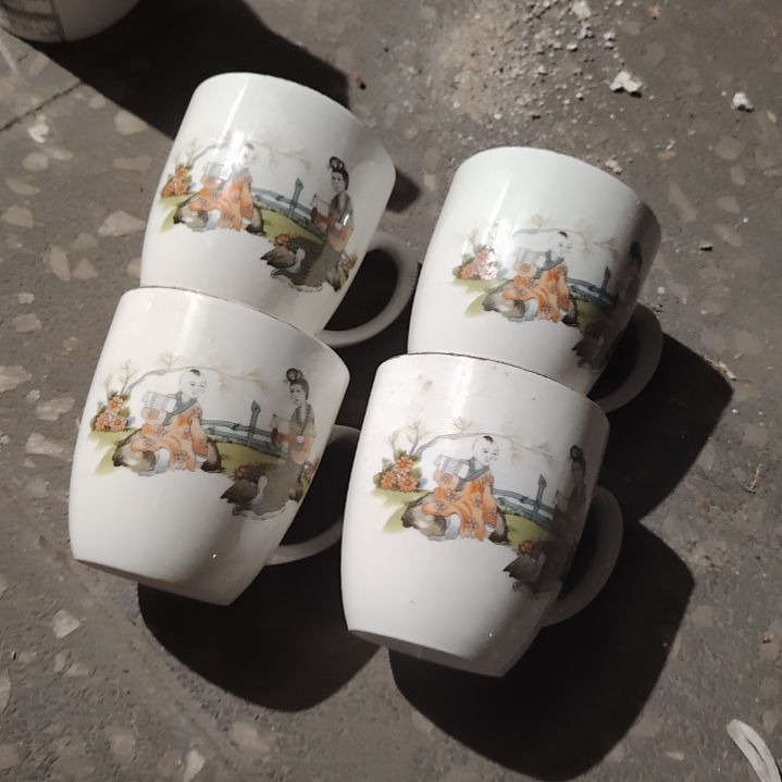 摆件陶瓷盘子碗啥都有