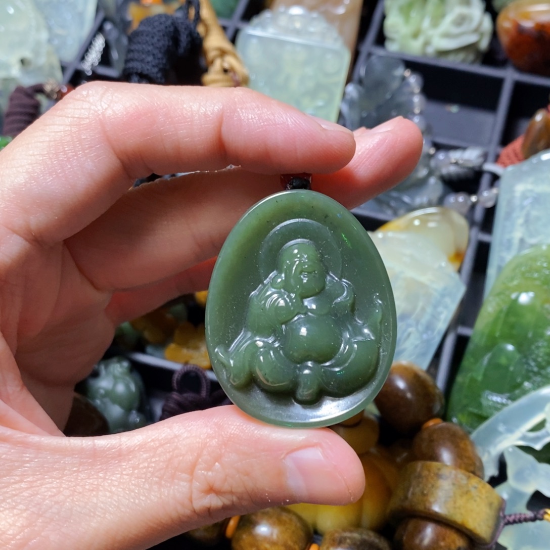 岫岩老玉（透闪石质玉）未镶嵌颈饰