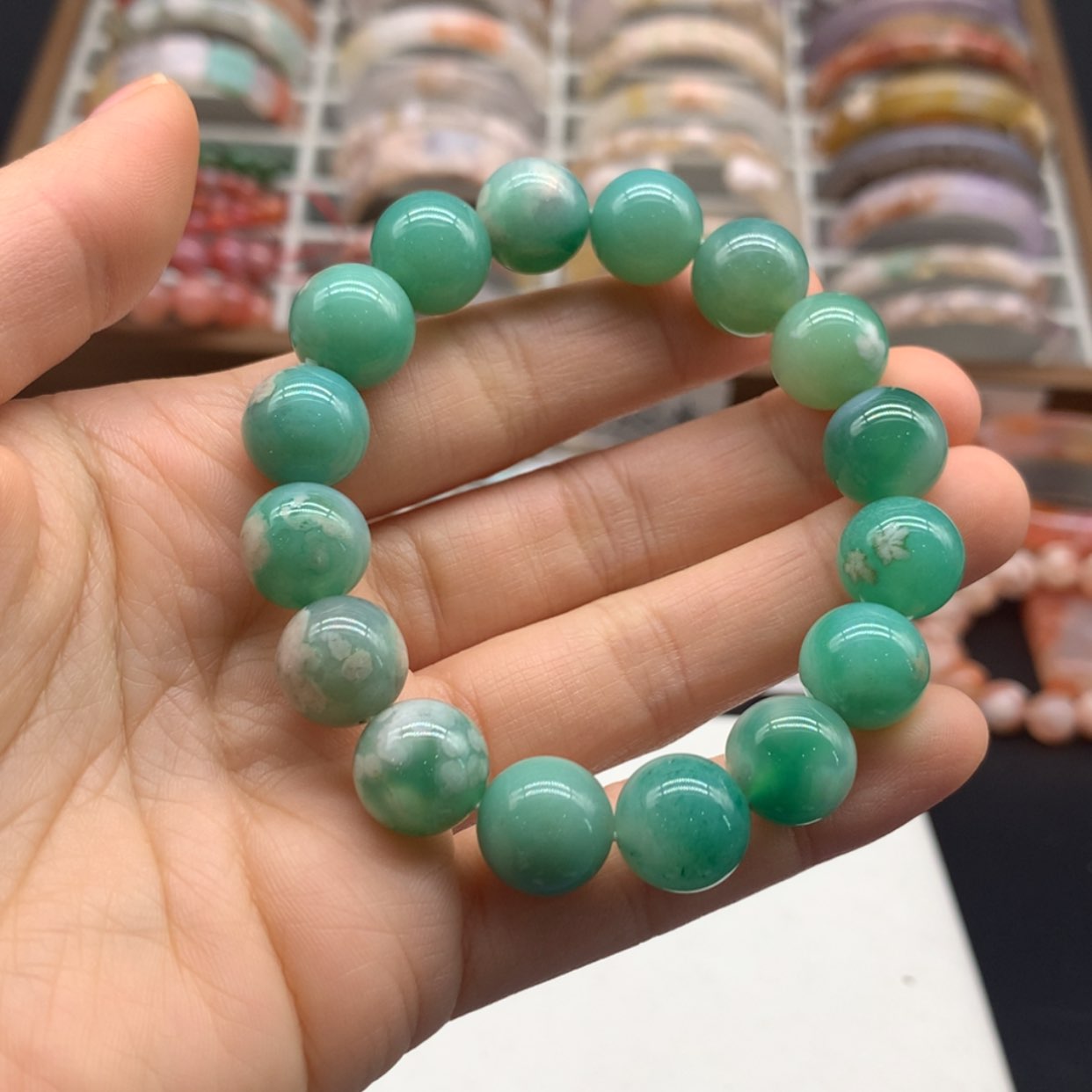 【闪购商品】玛瑙/玉髓手镯未镶嵌一****”