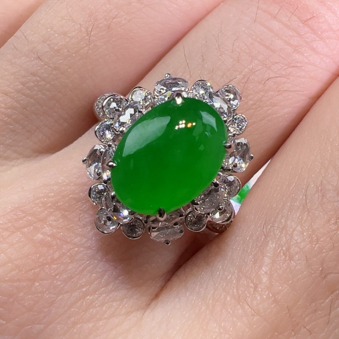 翡翠戒指18K金镶嵌戒指