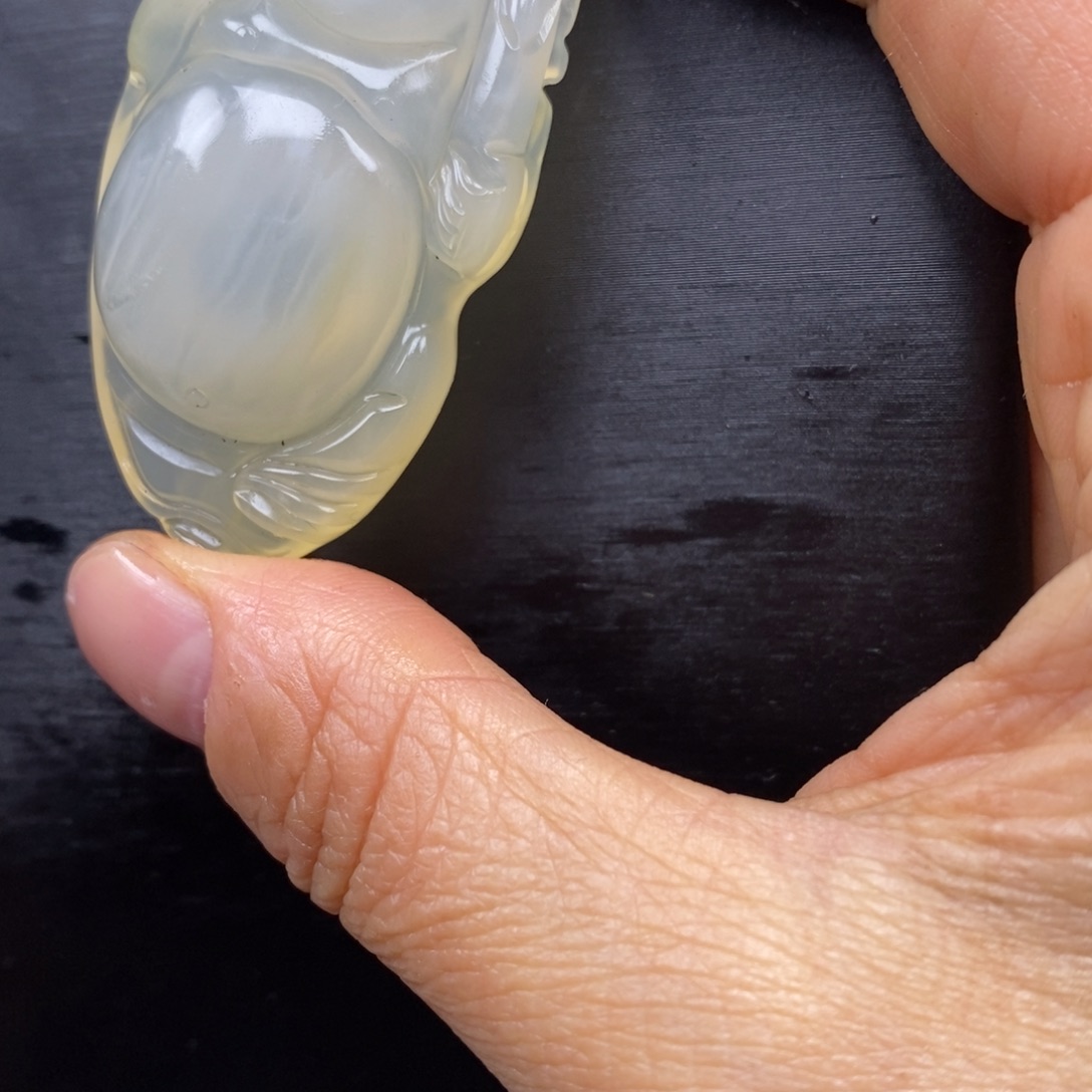 石英质玉（黄龙玉）颈饰未镶嵌