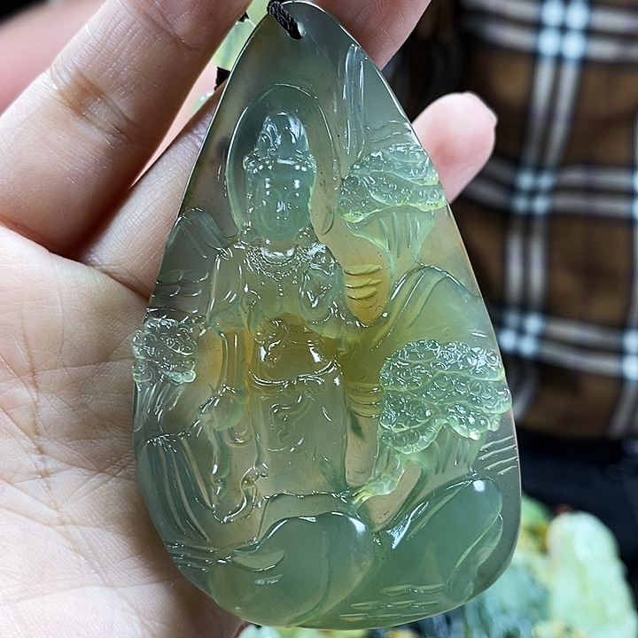 蛇纹石玉未镶嵌吊坠