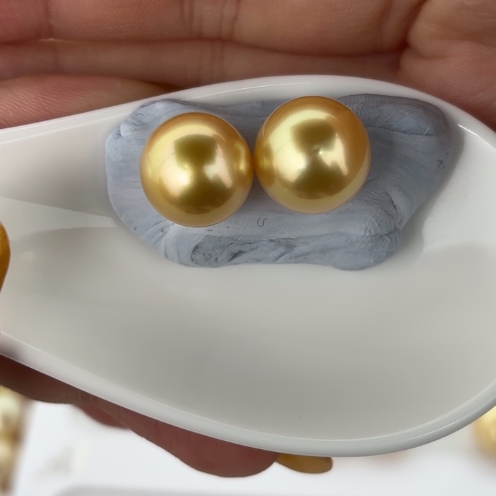 定制海水珍珠未镶嵌裸珠12-13mm金珠裸珠两颗