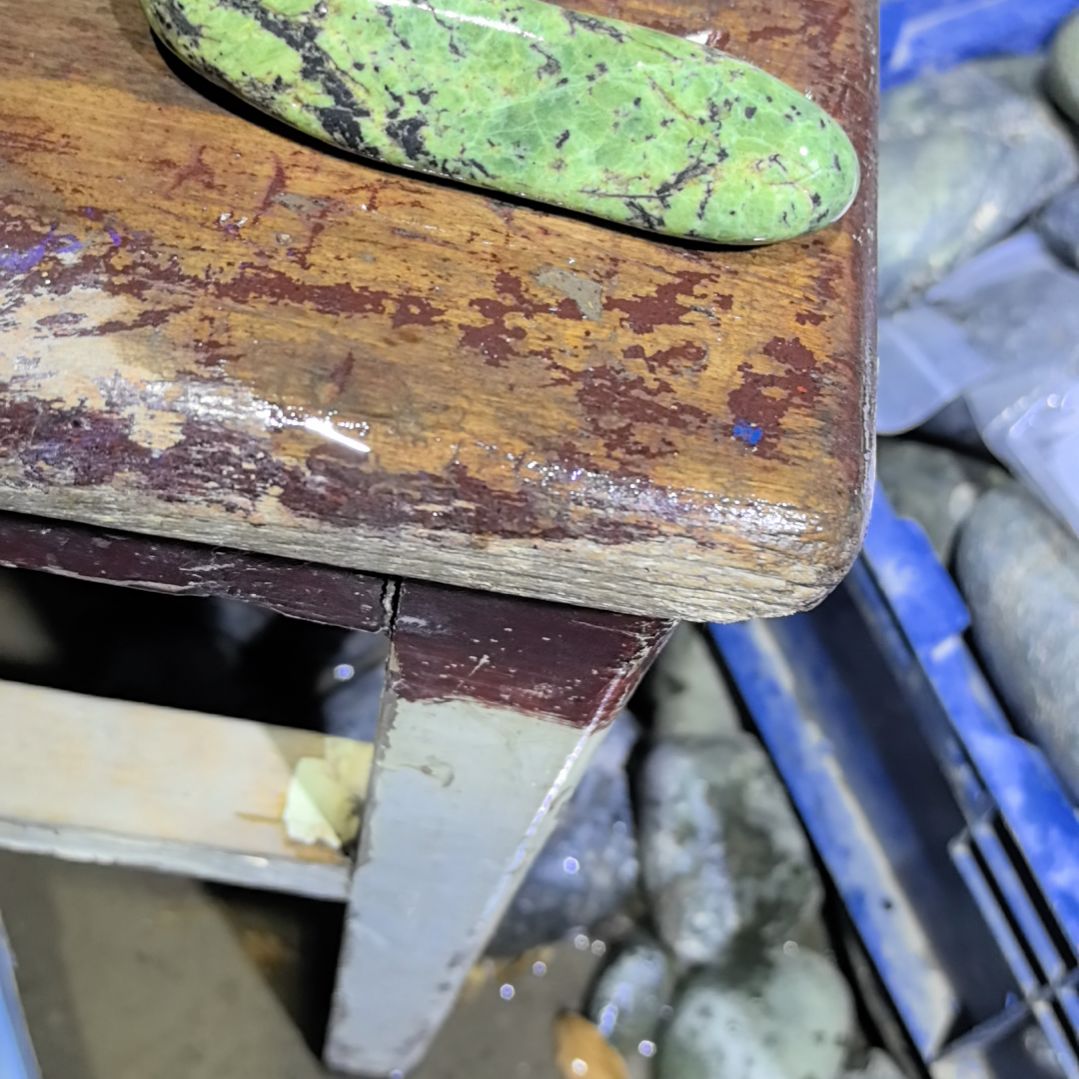 知***止藏玉药王石原石一个