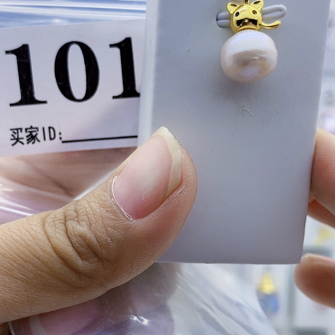 钛钢颈饰淡水珍珠