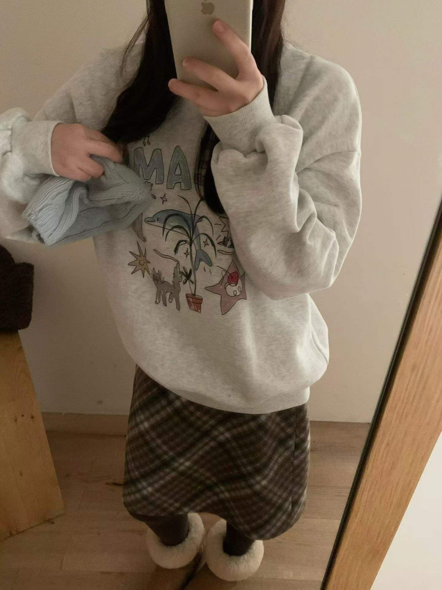 茜米韩系女装  卡通印花圆领字母加厚卫衣 福利清仓款NO退NO换