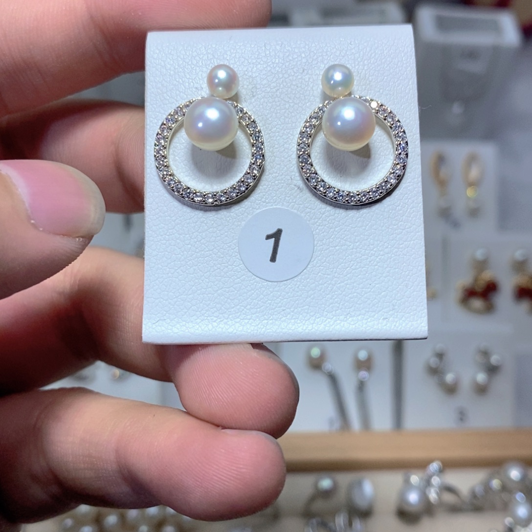 银S925镶嵌淡水珍珠耳饰
