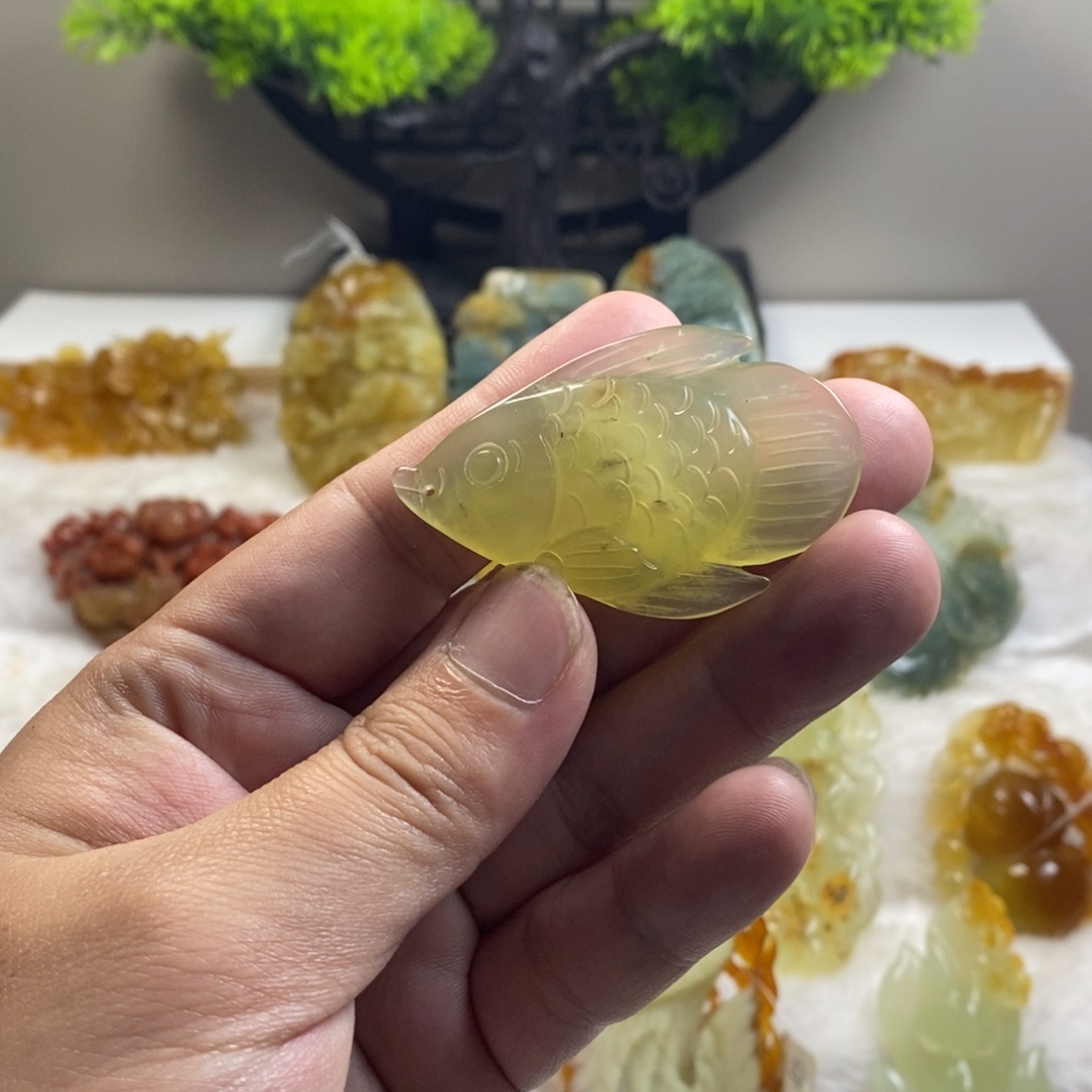 未镶嵌岫玉吊坠(不含链)