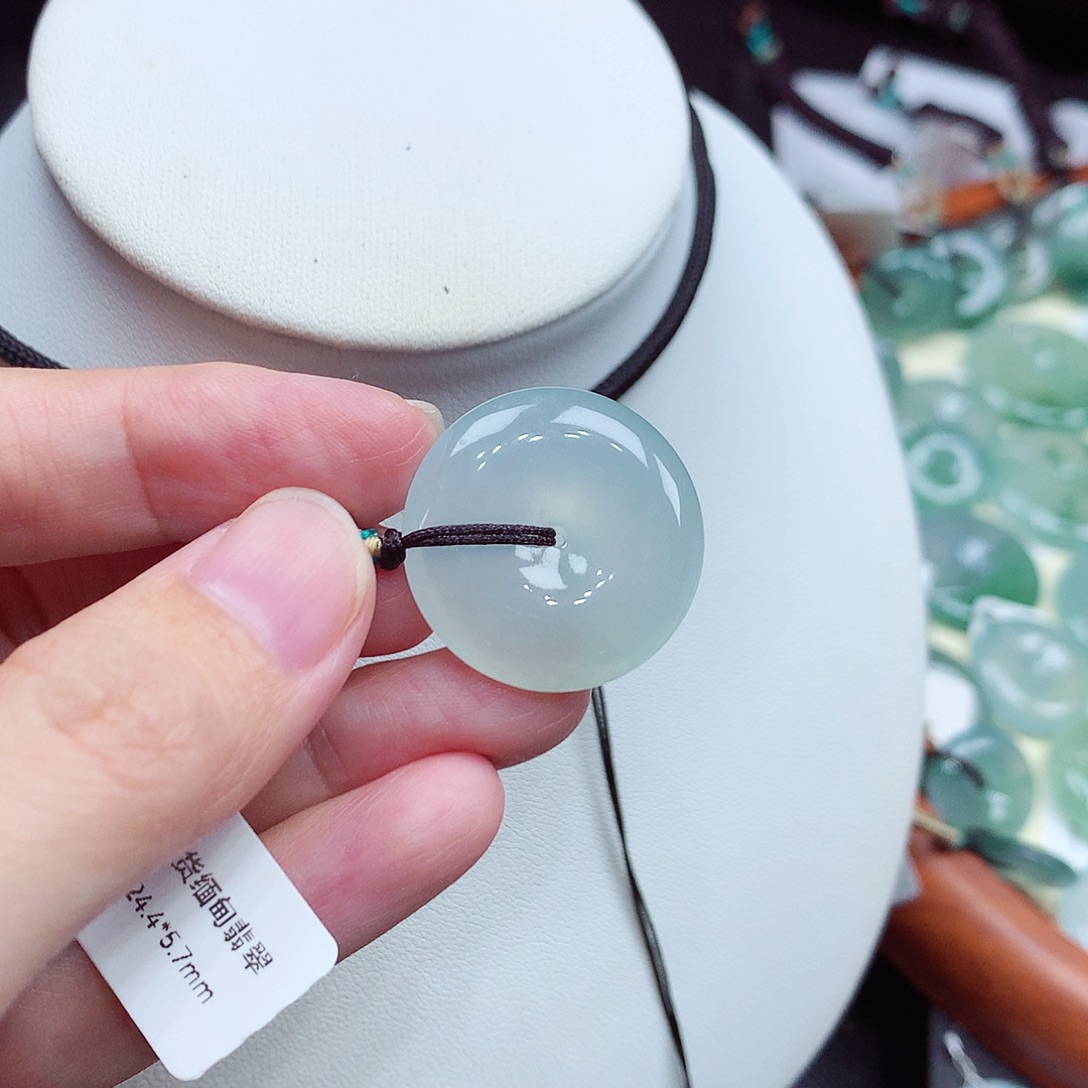 翡翠未镶嵌颈饰编号27、24.4/5.7