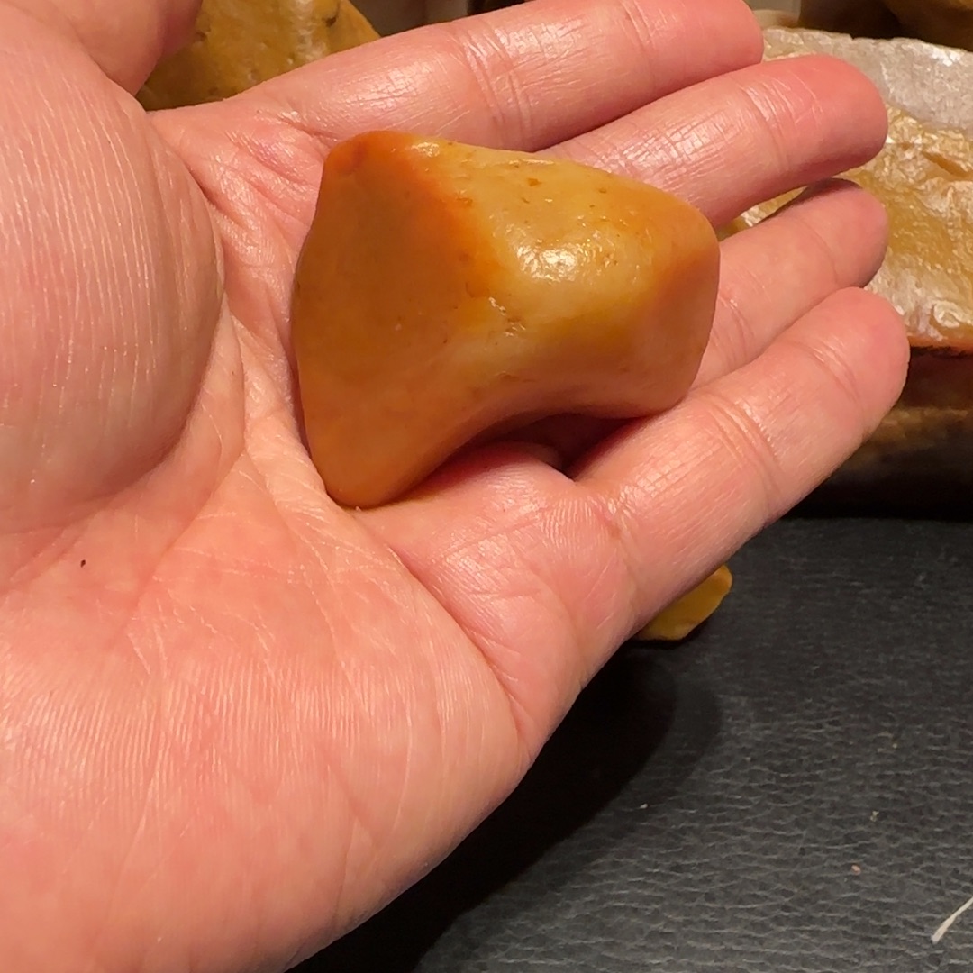 老挝石田黄原石，老挝，