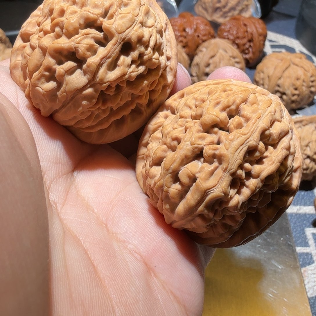 文玩核桃把件中****家莲花