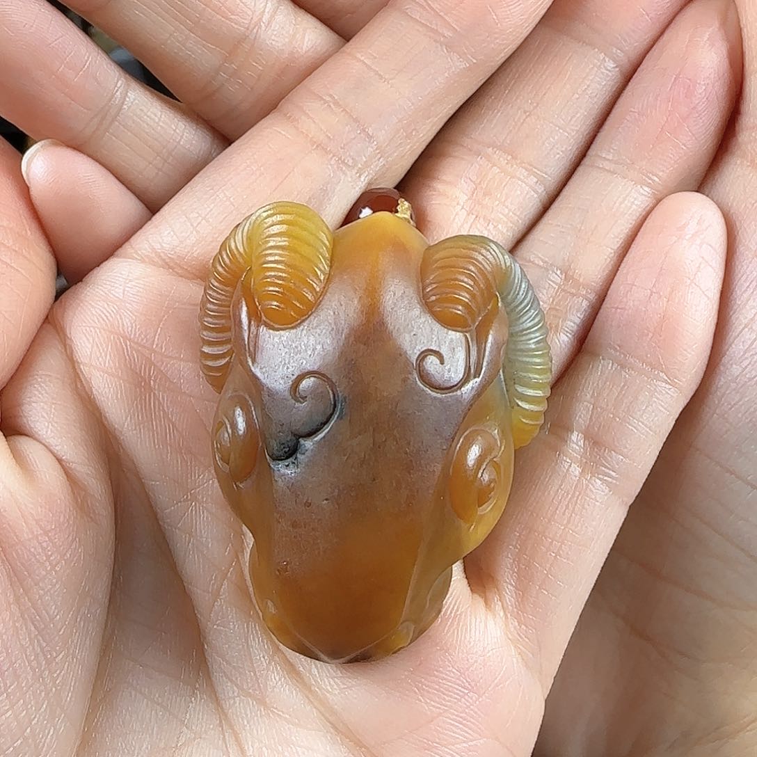 和田玉（糖玉）挂件未镶嵌用****1