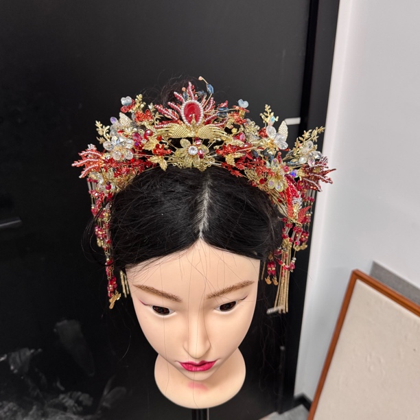 825金红色秀禾头饰气质简约结婚大气