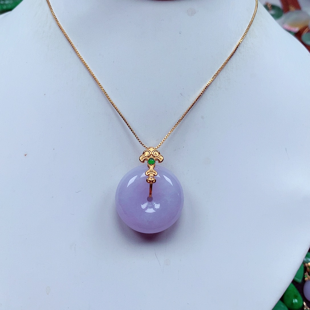 翡翠18K金镶嵌颈饰