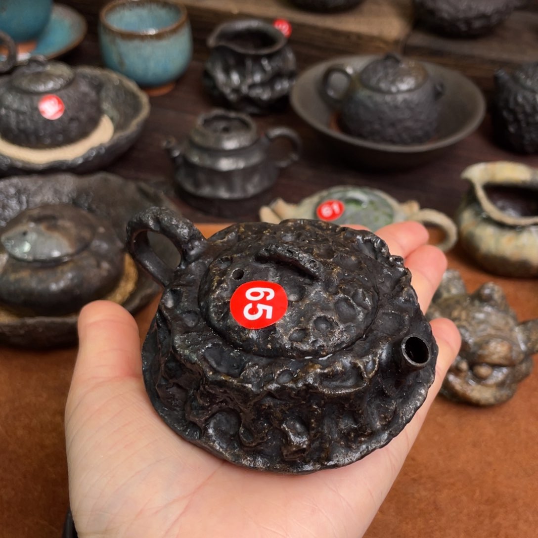 碟手捏山脊系列黑金彩柴烧