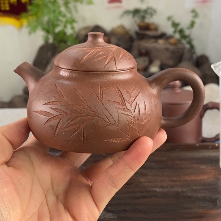 紫砂茶壶紫泥乳鼎170左右的容量微微瑕不退不换