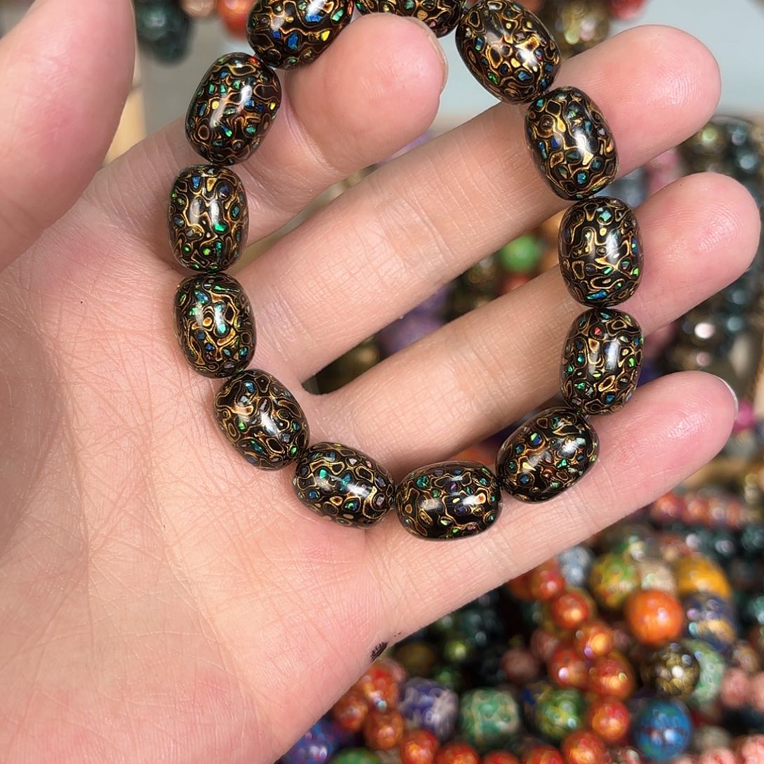 1***1在于其结构上也与人不同于