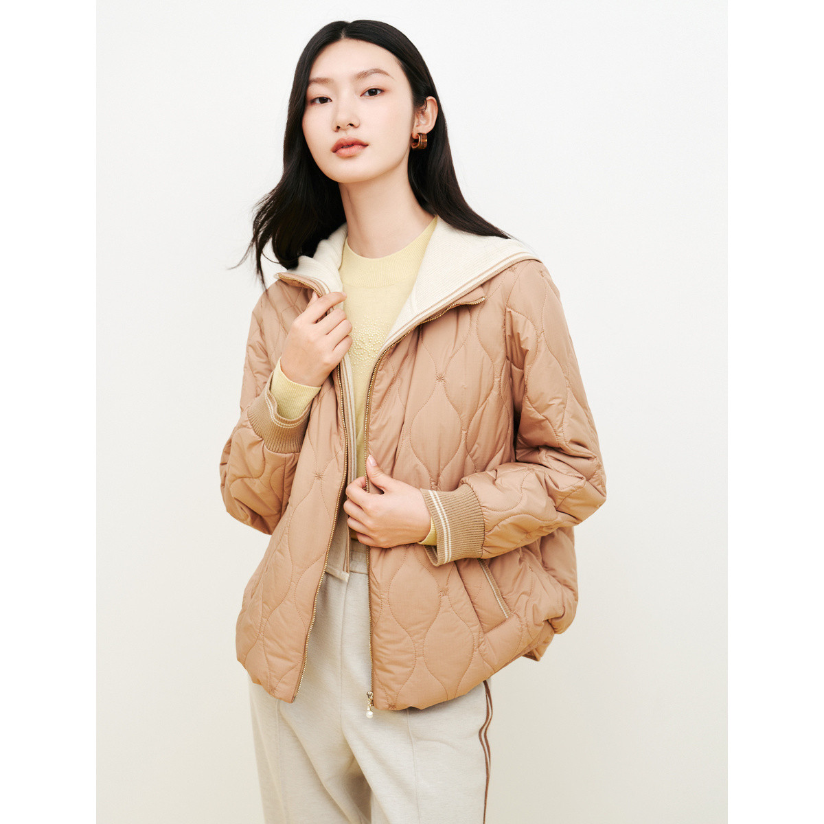 【CC专属】拼接廓形连帽棉服通勤外套女EQ00056D4/EQ00057C4