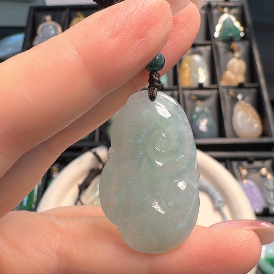 翡翠未镶嵌吊坠(不含链)如意