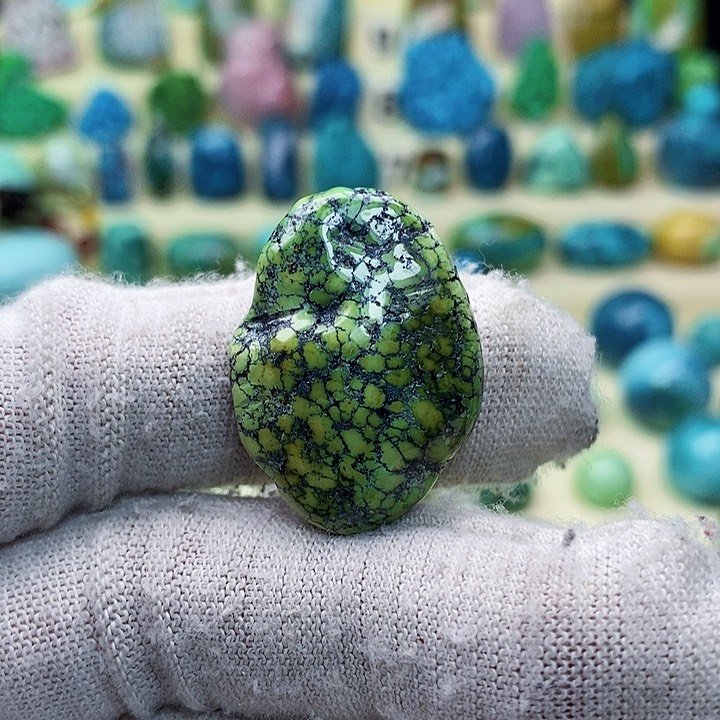 绿松石配饰未镶嵌