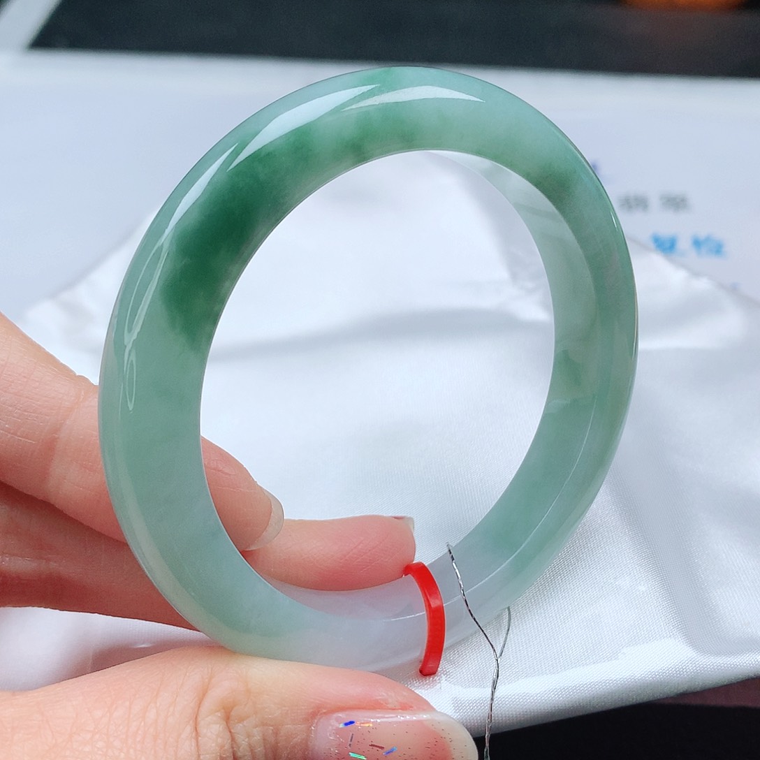 翡翠手镯未镶嵌54➕圈