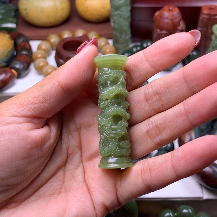 岫岩老玉（透闪石质玉）吊坠(不含链)未镶嵌六**师