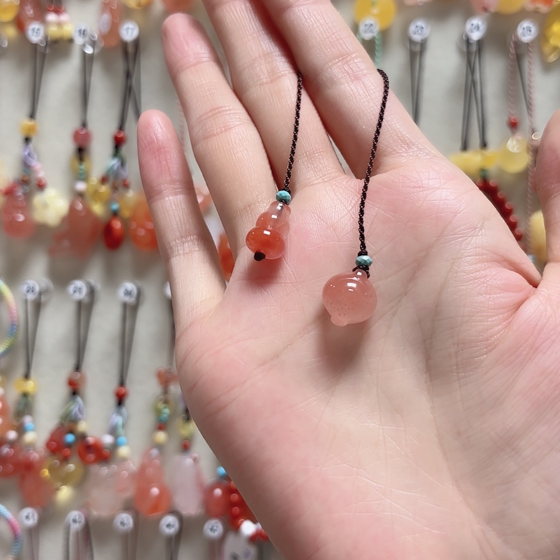 南红玛瑙未镶嵌吊坠(赠链)